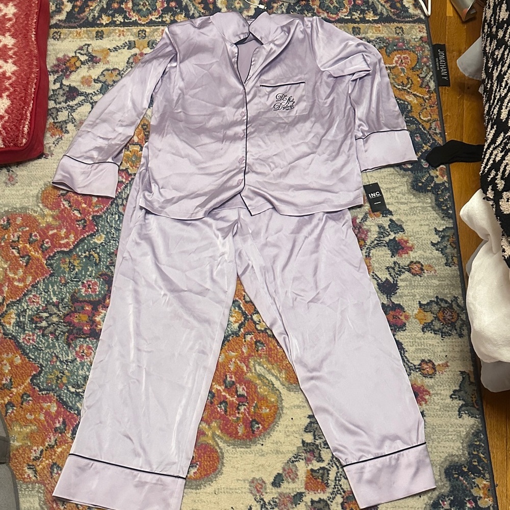 NWT Never Worn INC International Satin Womens Light Purple Pajama Set